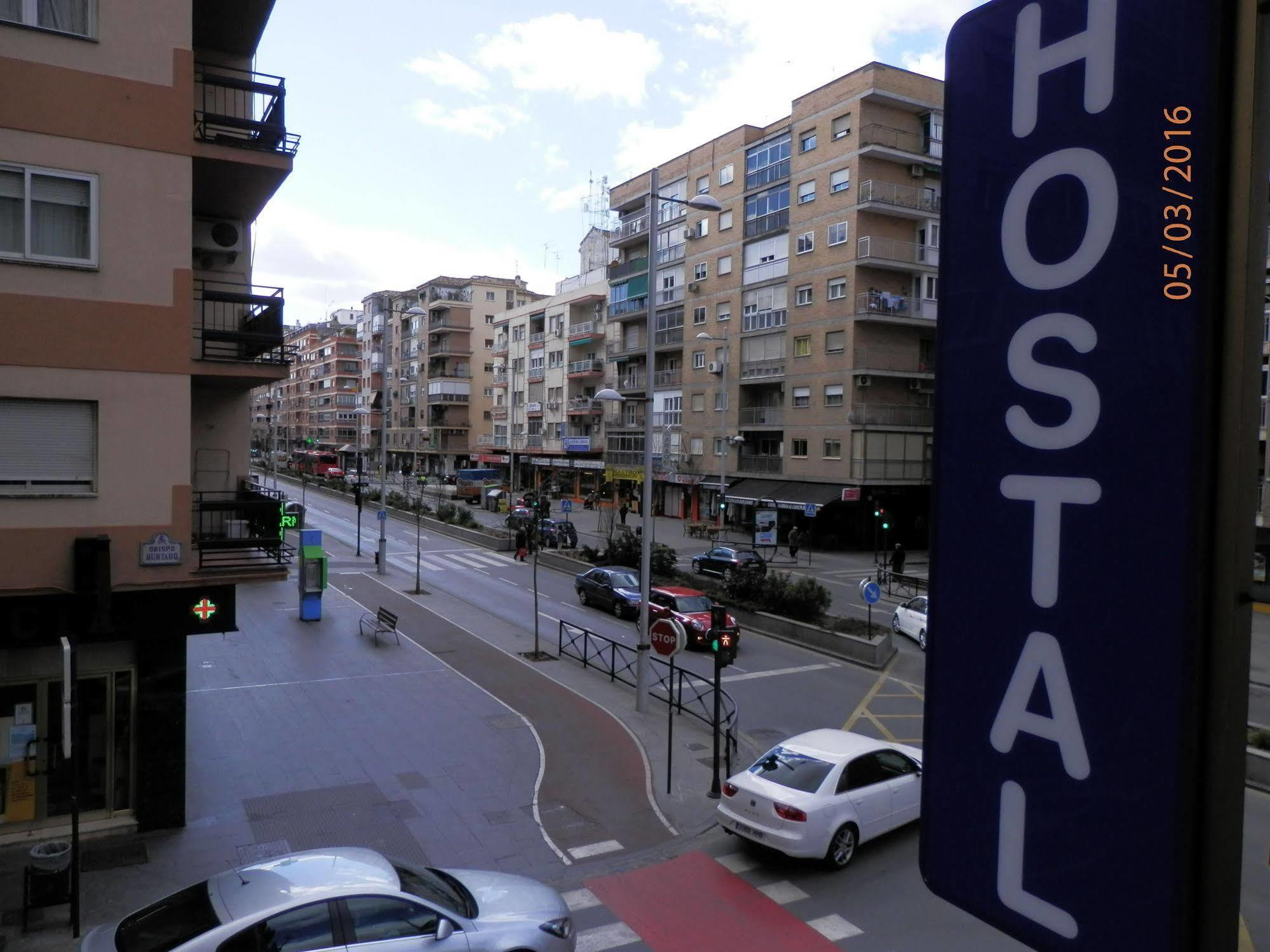 Hostal Nevot Granada Exterior photo